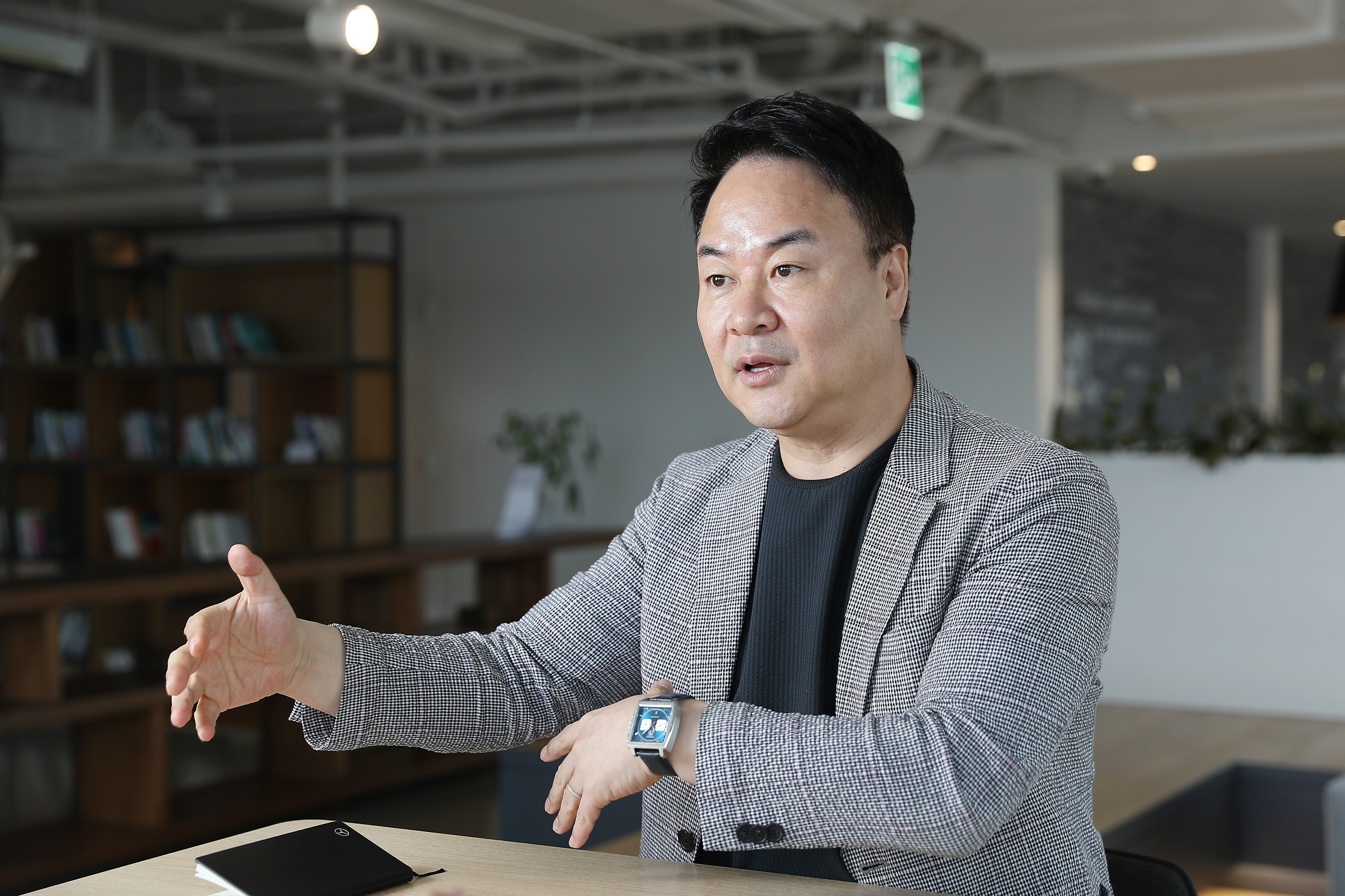 박용후 대표 “정부, 플랫폼 독과점 규제보다 후발 주자에 혜택을…네카오, 앱... - 뉴스 썸네일 이미지