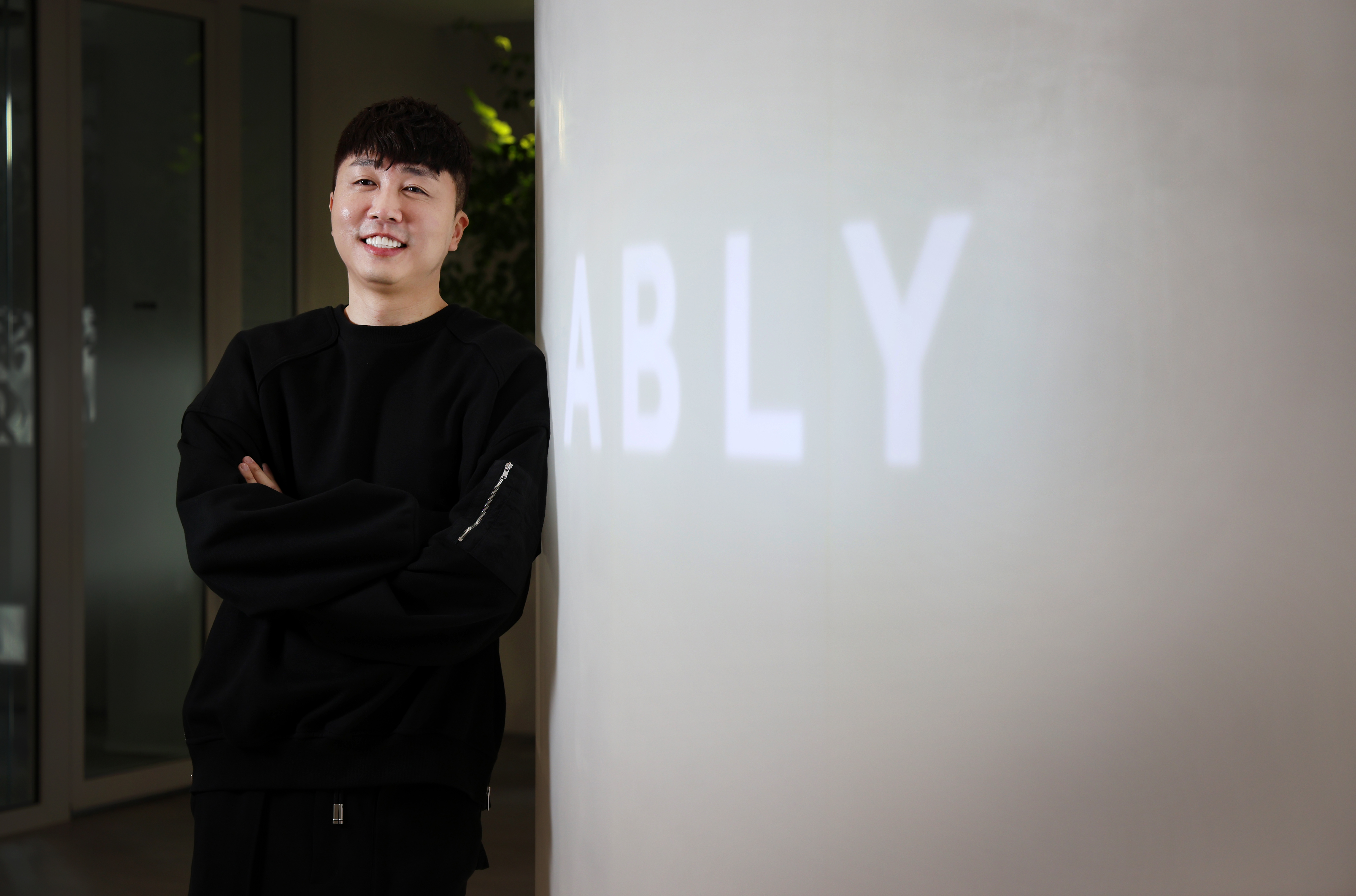 ‘긴축 시대’ 준비한 강석훈 에이블리 대표…“흑자 전환, 다음은 세계 진출... - 뉴스 썸네일 이미지