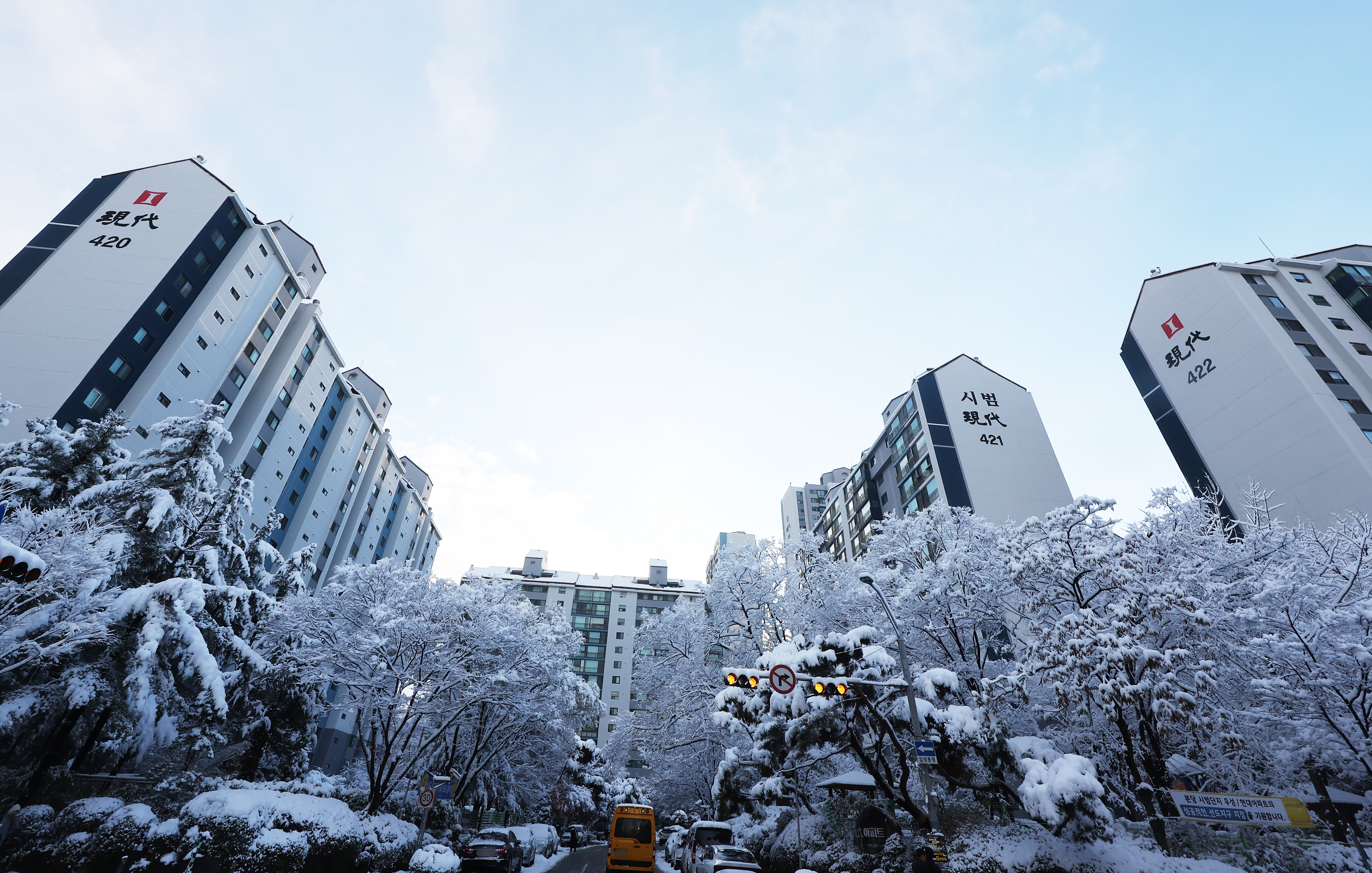 Frozen real estate market… Despite the base interest rate cut, ‘winter winds’ expected for some time