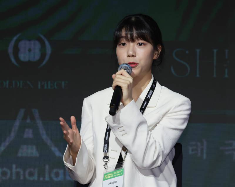 [포토] 좌담 하는 양지우 대표 - 뉴스 썸네일 이미지