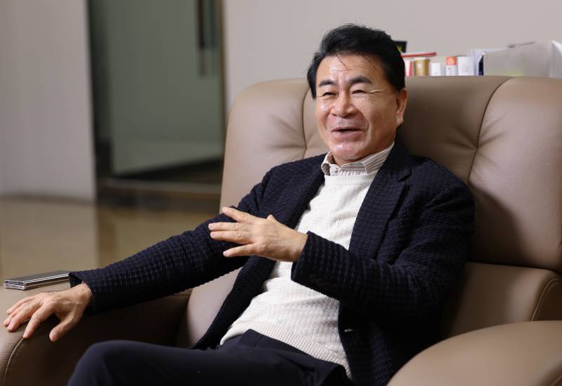 '벤처 마인드' 무장 박채규 디티앤씨그룹 회장 "가시밭길이라도 도전은... - 뉴스 썸네일 이미지