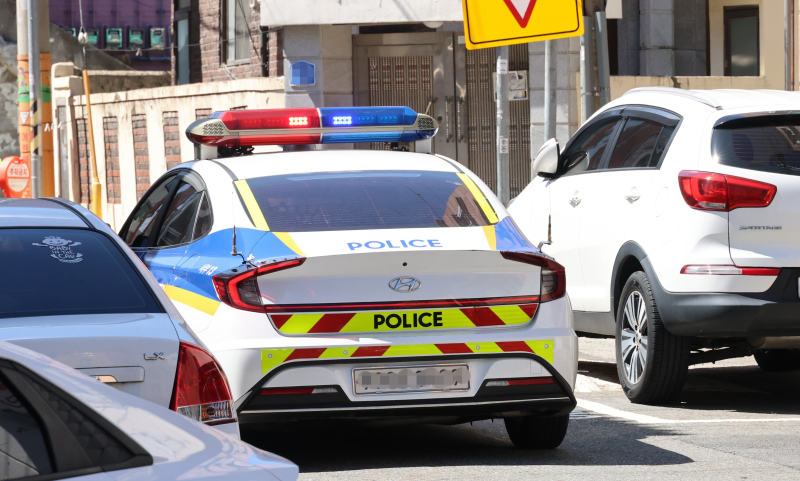 "나 코인으로 큰돈 벌었잖아"...경찰이 동료들에 8억 사기 - 뉴스 썸네일 이미지