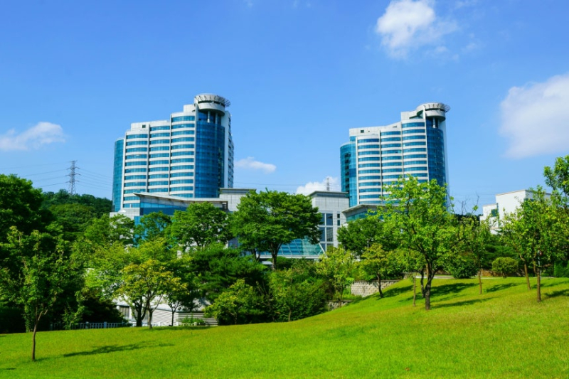 삼성생명, '삼성노블라이프' 조직 개편...시니어 케어 사업 추진 본격... - 뉴스 썸네일 이미지