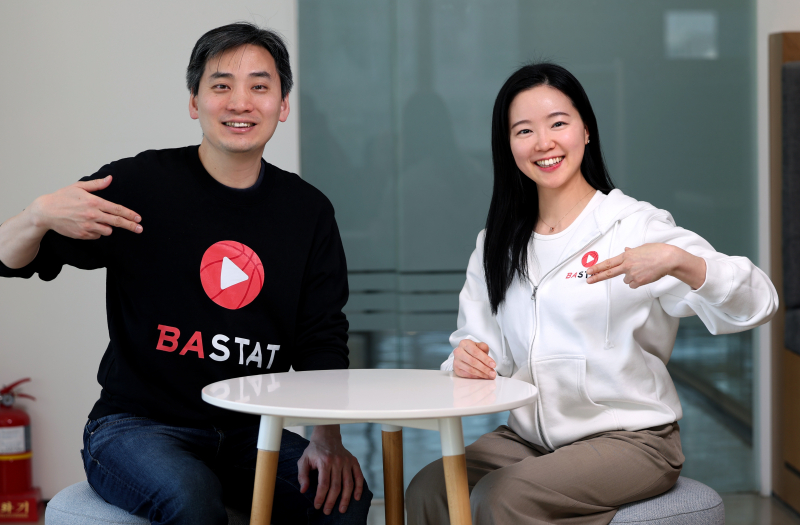"폰 영상으로 선수 데이터 추출"...AI로 스포츠 문화 바꾸는 리티브 [... - 뉴스 썸네일 이미지