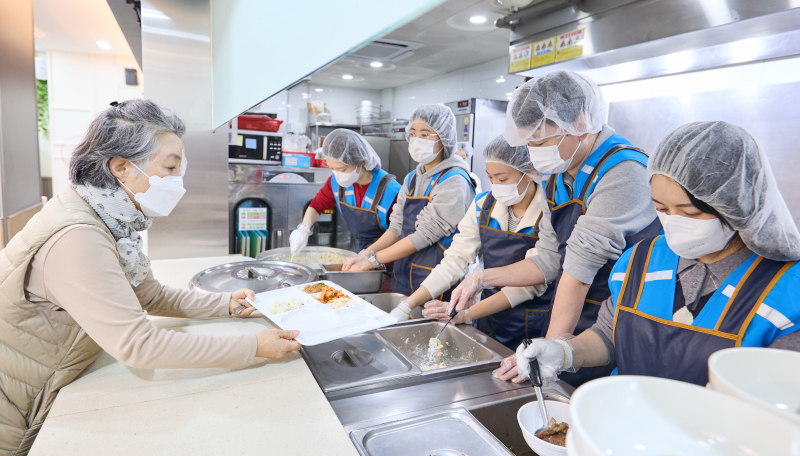 허영인 상미당홀딩스 회장, 설 명절 맞아 지역사회 나눔 활동 진행 - 뉴스 썸네일 이미지