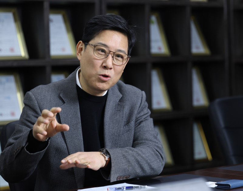 윤성희 디비로보틱스 대표 "위험 현장, 사람 대신 로봇이 상식인 시대... - 뉴스 썸네일 이미지