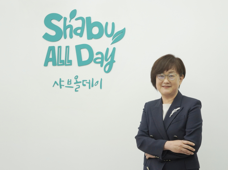 졸리비 안긴 샤브올데이, 새 수장에 송명주 전 삼성전자 부사장 - 뉴스 썸네일 이미지