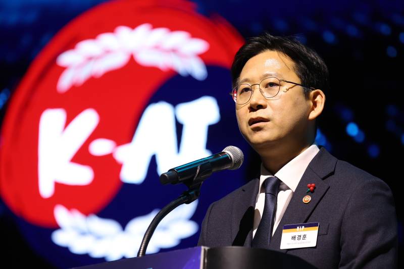 업스테이지·SKT·LG AI연구원 정예팀, 독파모 2차 평가 통과…모티프 탈락
