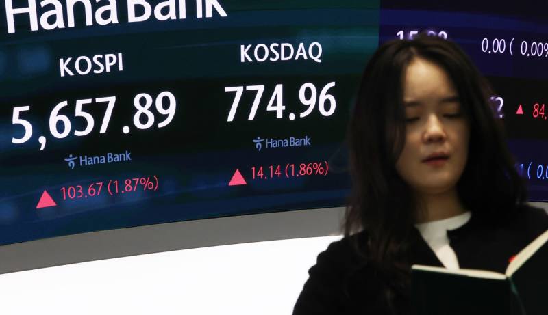 코스닥 하루 만에 급반전 800선 회복 '바이오·이차전지 강세' - 뉴스 썸네일 이미지